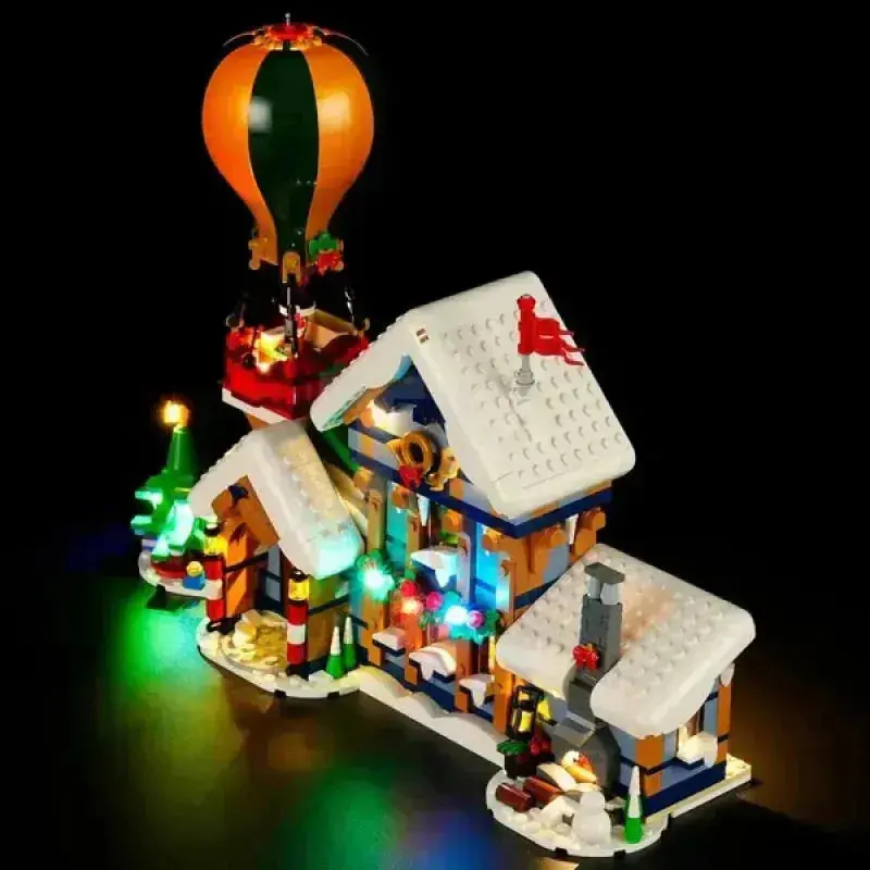 LEGO 10339 Icons Santa’s Post Office Light Display