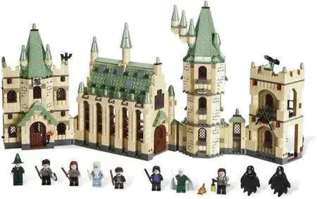 LEGO Harry Potter Detailed Hogwarts Castle Model (Set 4842)