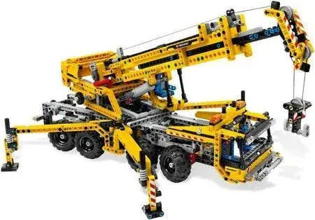 LEGO Technic Mobile Crane Model (Set 8053)