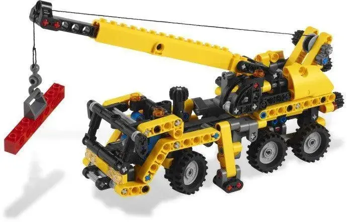 LEGO Technic Mobile Crane (Set 8067)