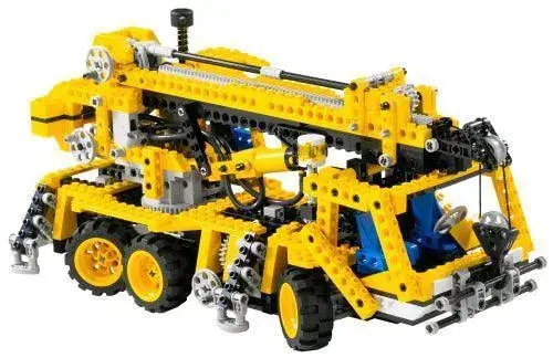 LEGO Technic Pneumatic Crane Truck 8431 – Functional Hydraulic-Like Lifting System